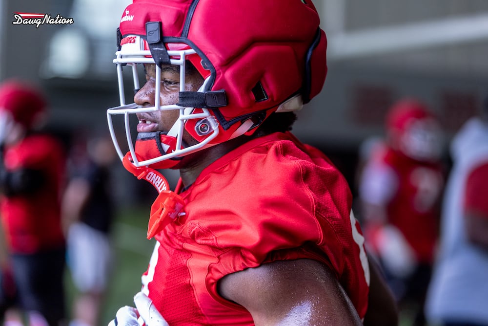 Georgia redshirt freshman TE Ethan Barbour jogs to the next practice drill during the first day of fall camp on Wednesday, Aug. 5, 2026, in Athens. (Jeff Sentell/DawgNation)