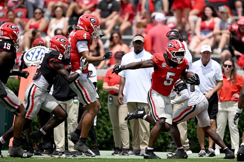 Georgia running back Chauncey Bowens (5) runs after a catch during 2026 G-Day spring football game at Sanford Stadium, Saturday, April 18, 2026, in Athens. (Hyosub Shin/AJC)