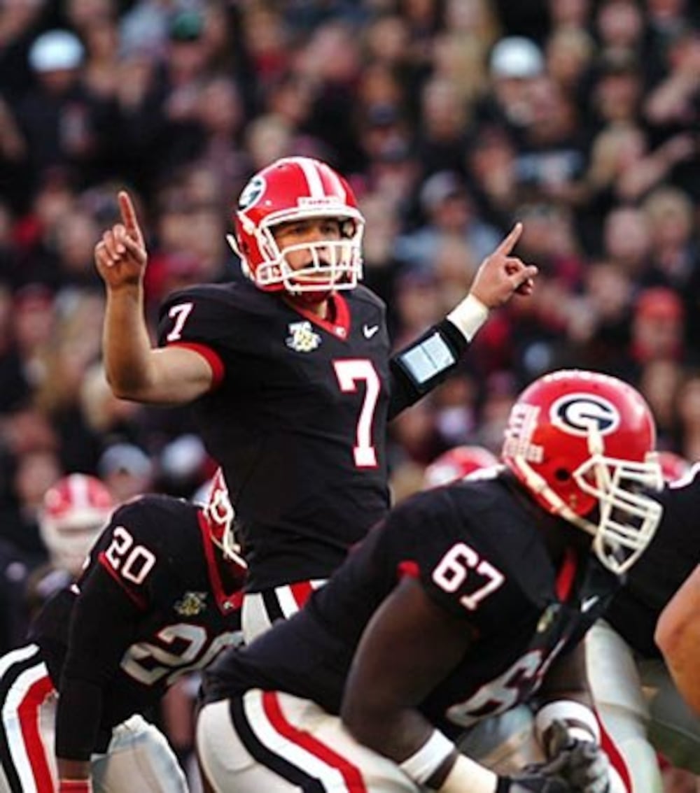 Quarterback Matthew Stafford leads the Bulldogs during their blackout game against Auburn at Sanford Stadium on Saturday, Nov. 10, 2007, in Athens. (Elissa Eubanks/AJC)