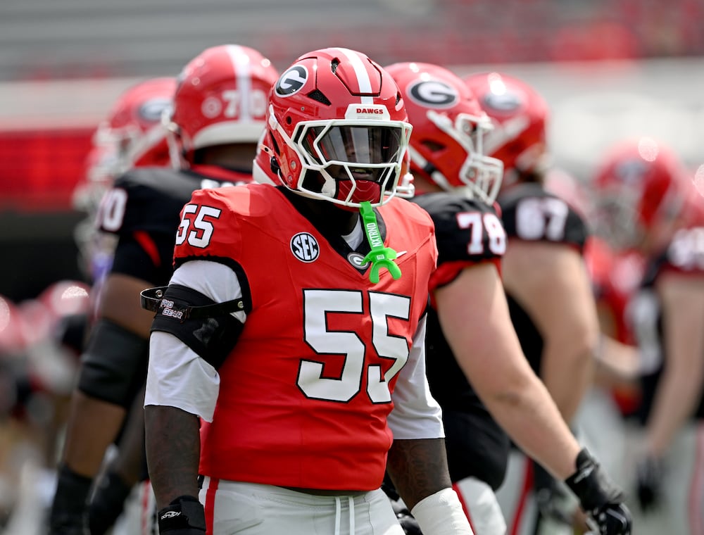 Georgia center Zykie Helton warms up during the 2026 G-Day spring football game at Sanford Stadium on Saturday, April 18, 2026, in Athens.