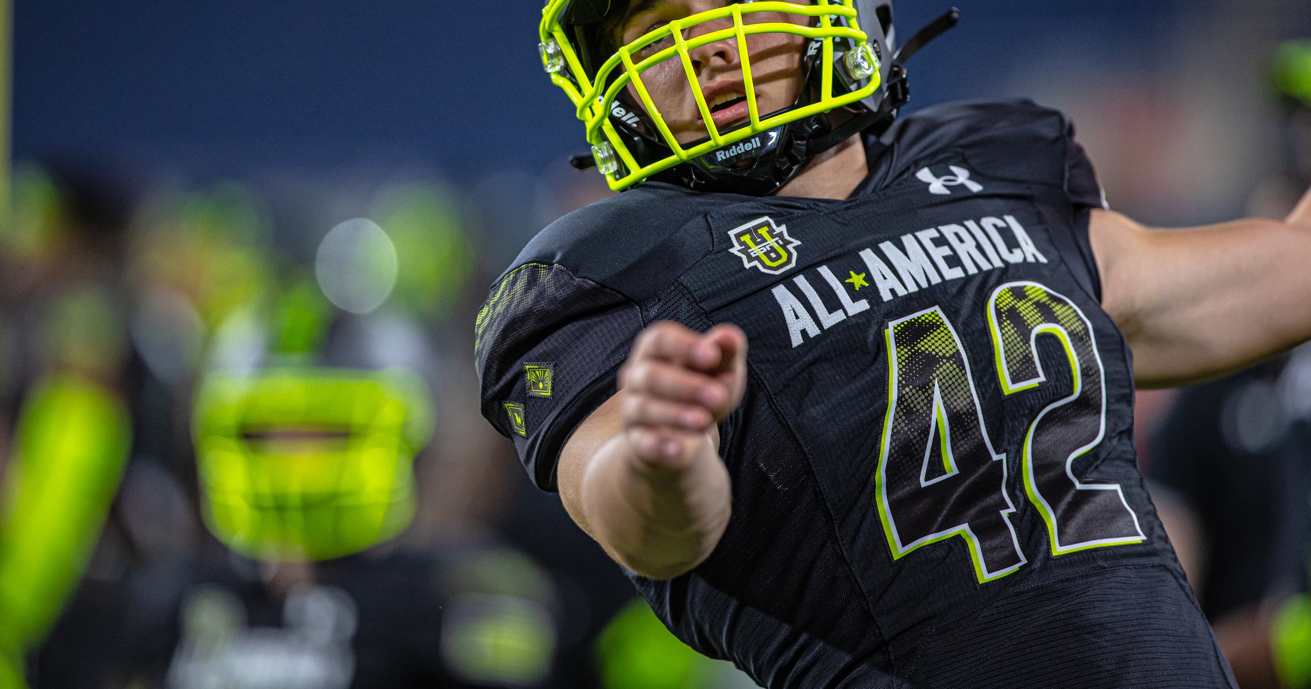 football Next Generation No. 1 kicker Peyton Woodring adds big