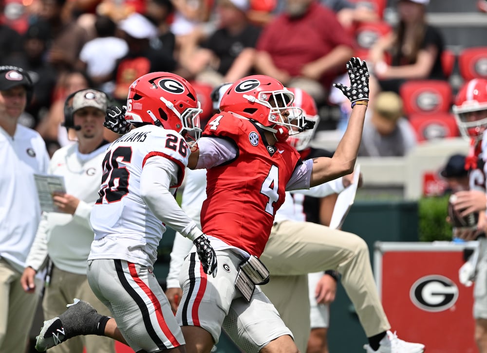 Georgia wide receiver CJ Wiley misses a catch during the G-Day spring football game at Sanford Stadium on Saturday, April 18, 2026, in Athens. (Hyosub Shin/AJC)