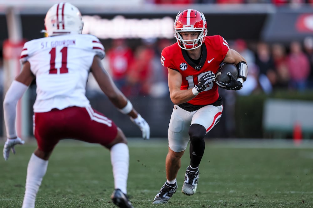 Georgia wide receiver London Humphreys (16) runs after a catch during the third quarter against UMass at Sanford Stadium, Saturday, November 23, 2024, in Athens, Ga. Jason Getz / AJC)